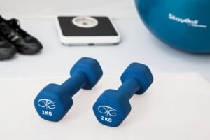 Essential fitness precautions for athletes performing a dynamic warm-up before sports training to prevent injuries and improve athletic performance.