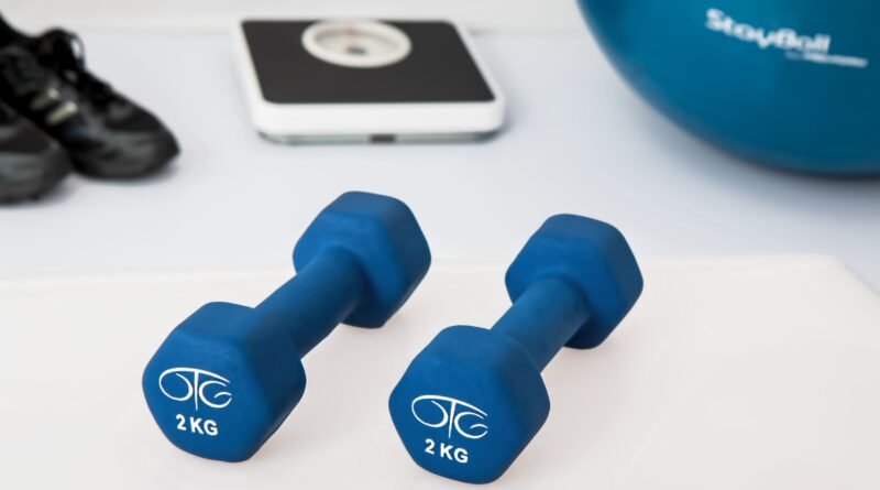 Essential fitness precautions for athletes performing a dynamic warm-up before sports training to prevent injuries and improve athletic performance.