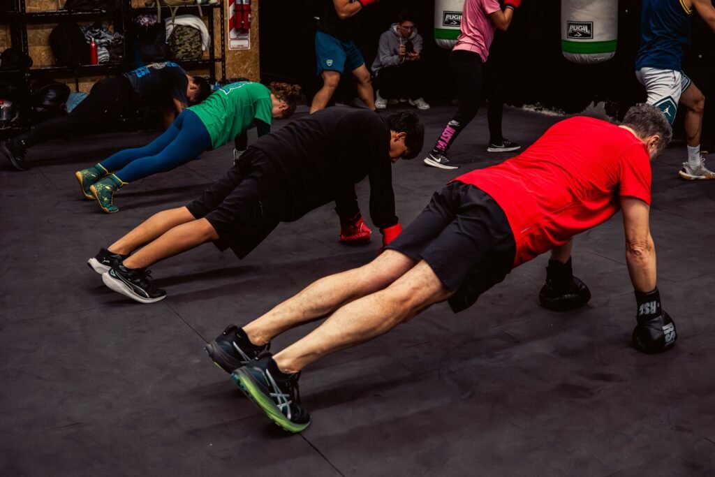 Forme physique pour une vie plus forte et saine Entraînement de renforcement musculaire pour améliorer la condition physique