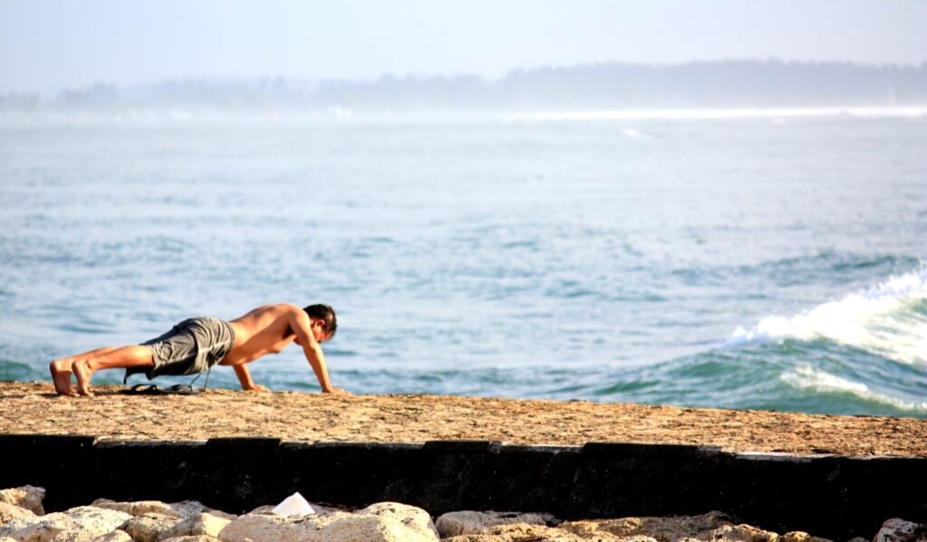 Healthy lifestyle habits supporting beginner fitness