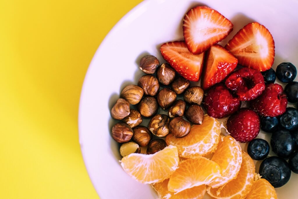 Key components of a healthy diet with nutritious foods 
