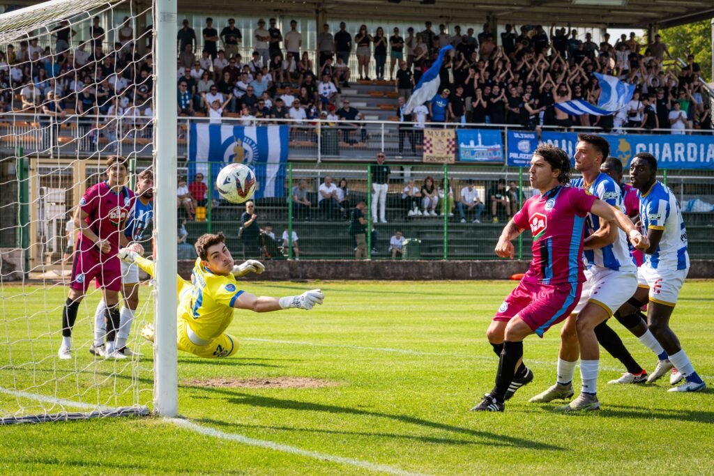 Paris Saint-Germain players celebrating during a domestic Ligue 1 fixture. 