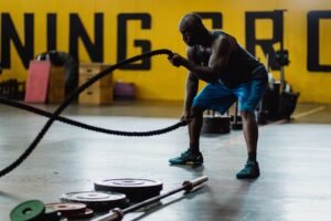 Hybrid training combining strength and endurance