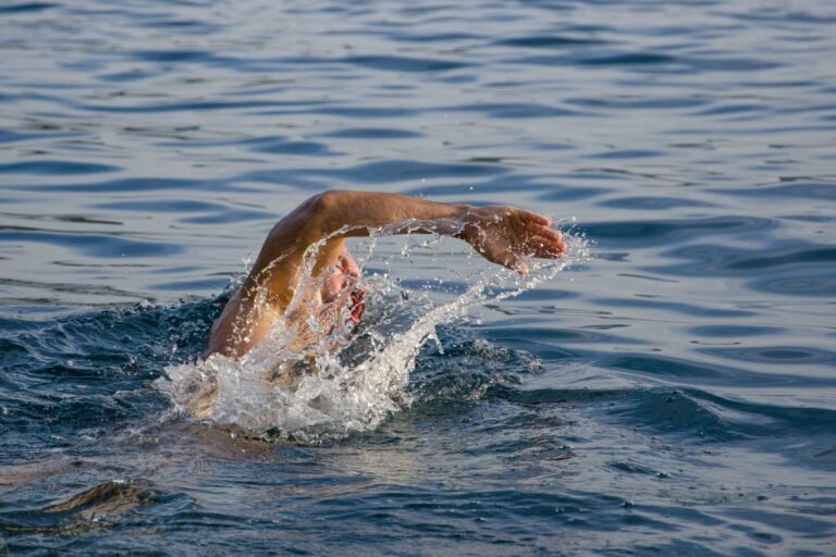 Cold Water Immersion After Exercise: Benefits and Tips