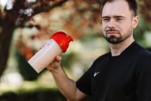 Whey Protein Concentrate vs Isolate for Lactose Sensitivity